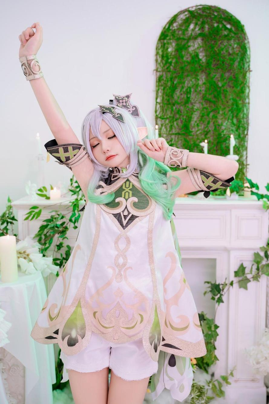 图片分享：暴击少女喵小吉如梦令中情不自禁的cosplay原图。