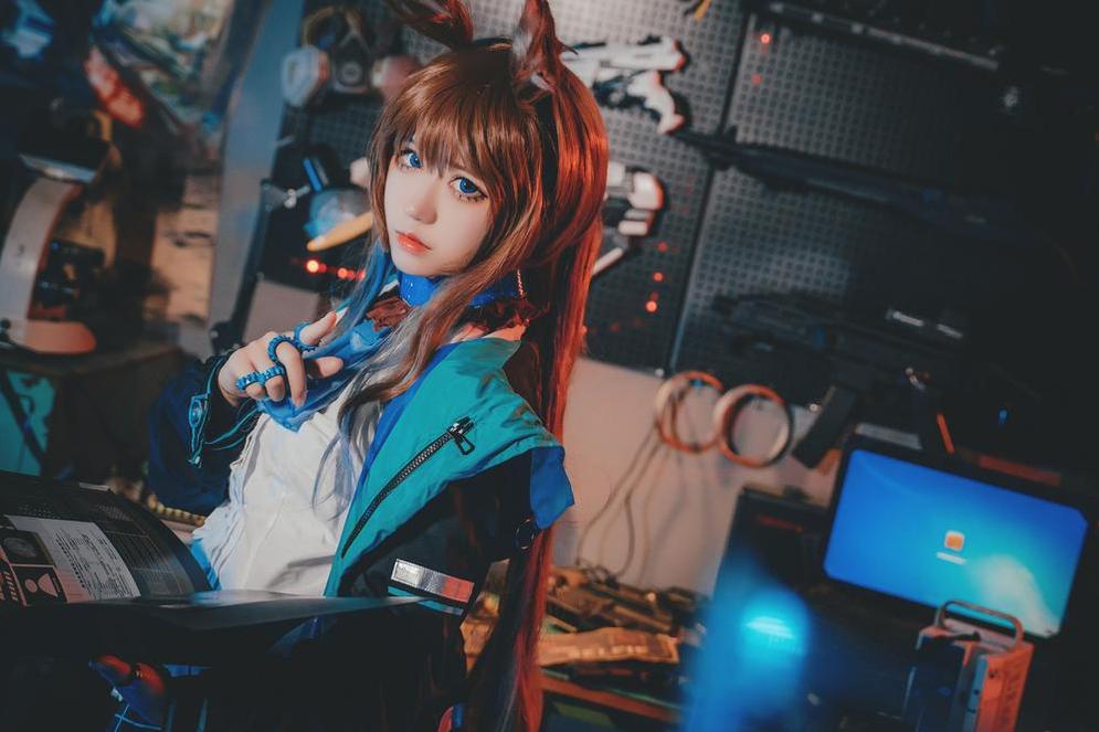 大胆尝试，猫君君cosplay小僵尸图包震撼定制