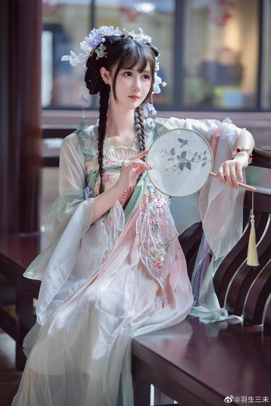 羽生三未是谁cosplay迷必备的神仙原图，惊艳你的心